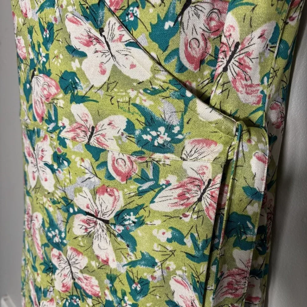 Floral Wrap V-Neck Midi Dress With Cap Sleeves & Adjustable Waist Tie - Picture 3 of 7